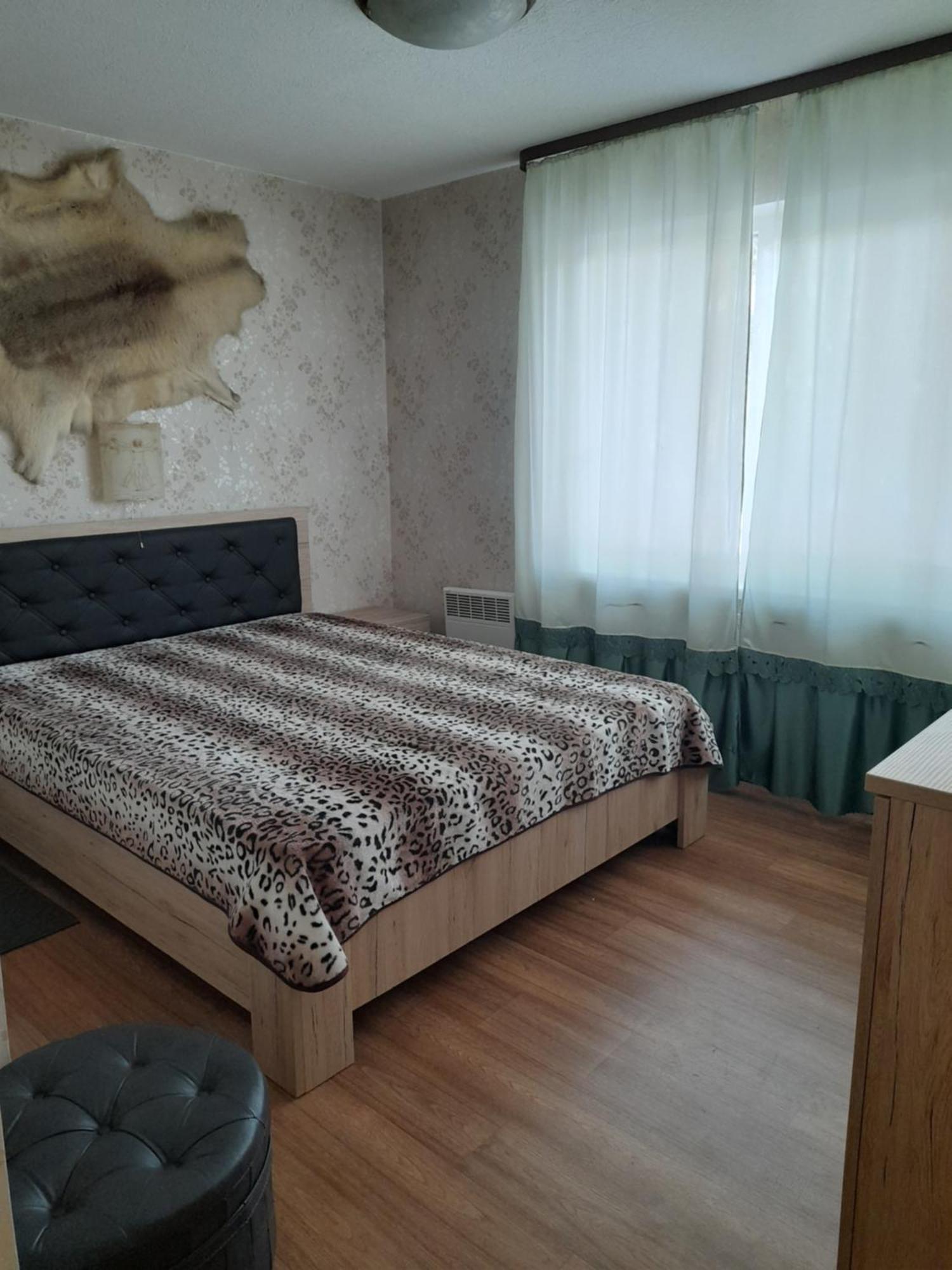 Viesu Maja "Osmany" Hotel Dvarci Eksteriør billede